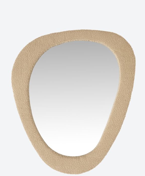 Novos espelhos com rebordo bouclé