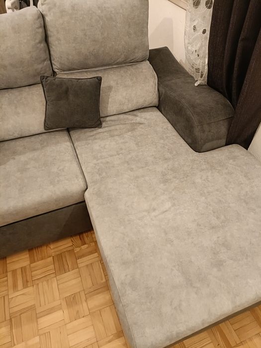 Sofá chaise longue e cama