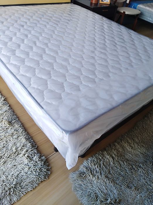 Colchão casal 183 x 133 Ortopédico, NOVO.