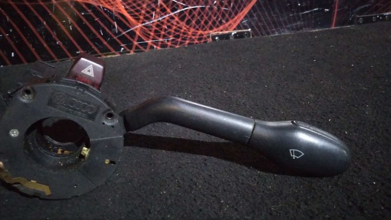 Manete Dos Piscas  Seat Ibiza Ii (6K1)