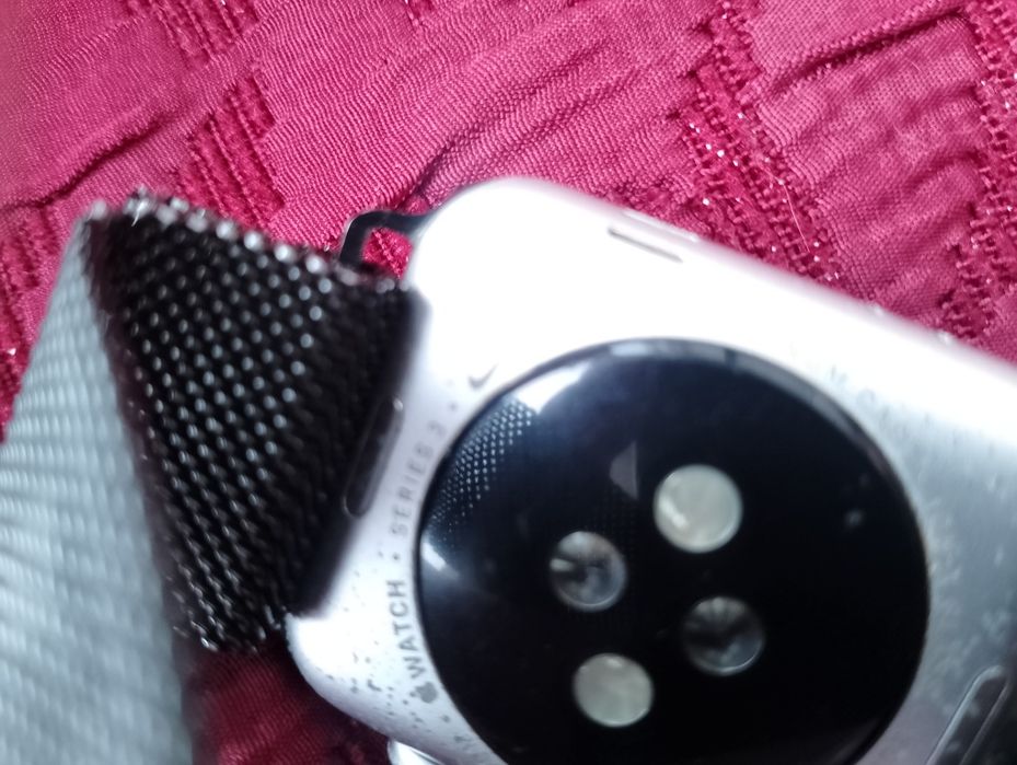 розумний годинник Apple Watch Series 3 42 мм
