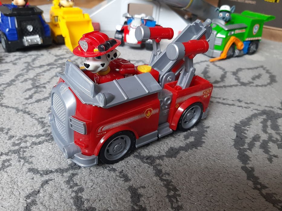 Zestaw Psi patrol z bazą