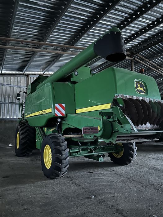 Комбайн John Deere W660 2013 року