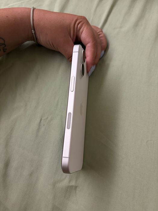 iPhone 16 Branco 256GB