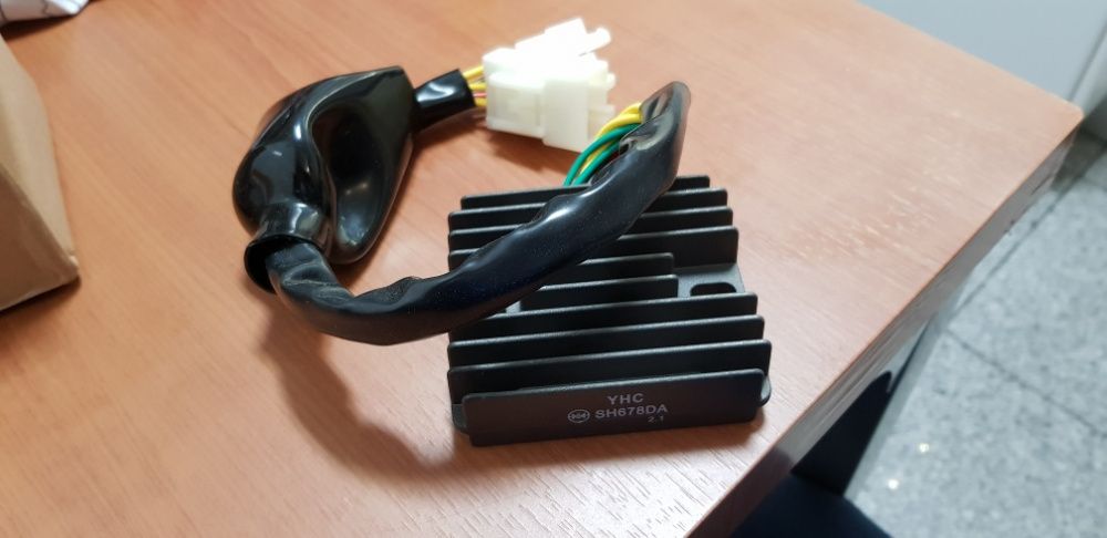 Retificador regulador de corrente Honda cbr 954 ,xx 1100 novo