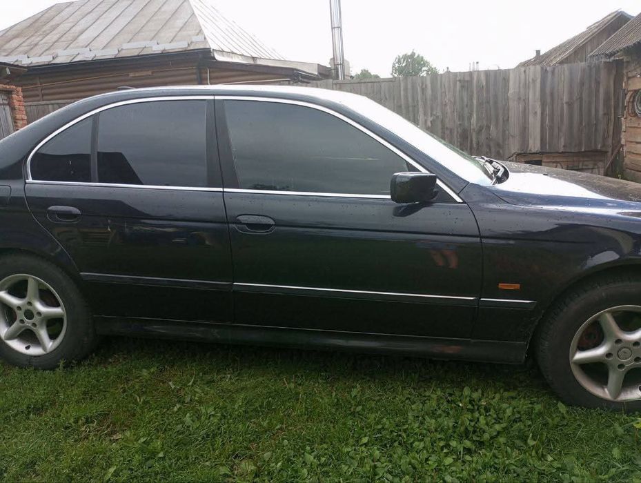Продам авто bmw 525