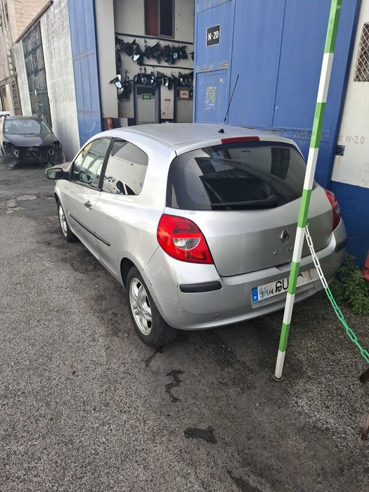 Renault Clio comerial 2008 1.5 gasoleo