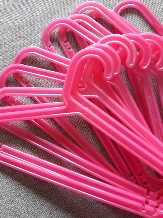 Conjunto de cabides para roupas de crianças