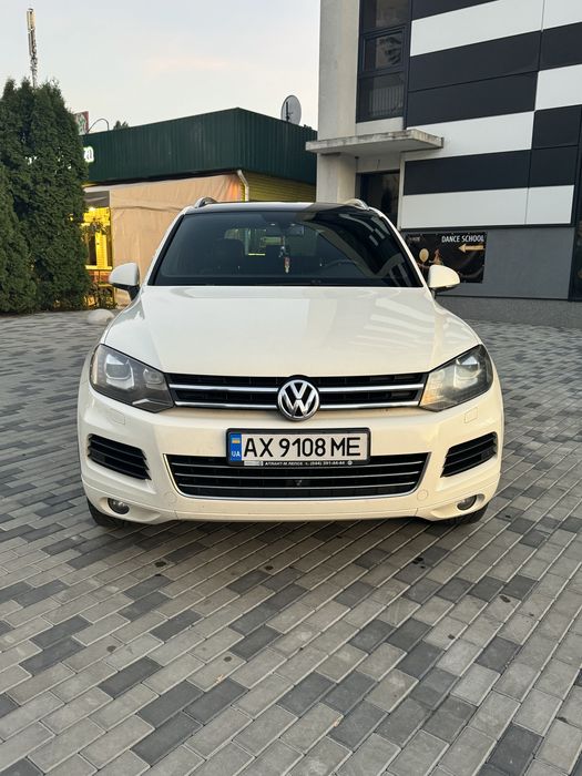 Volkswagen Touareg 2011 г