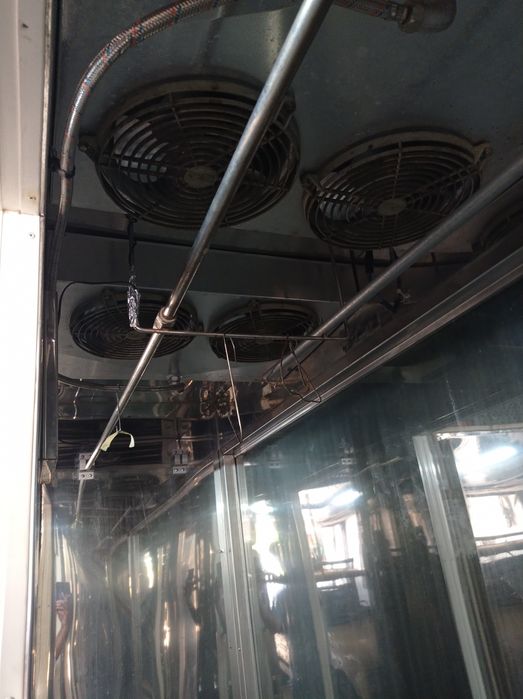 Frigorífico industrial porta dupla traseira vidro, ideal para montra