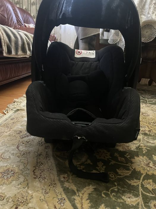 Дитяче автокрісло Recaro фірма