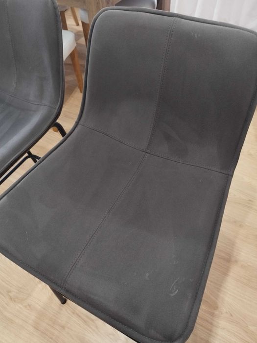 Par de cadeiras altas - cor de café