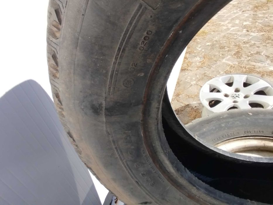 Pneu Firestone 205R16