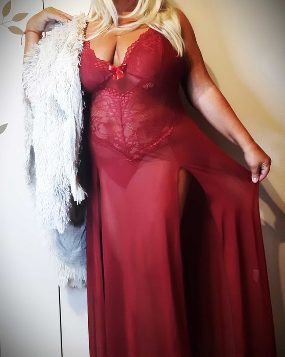 seksowna koszula nocna czerwona burgund długa plus stringi