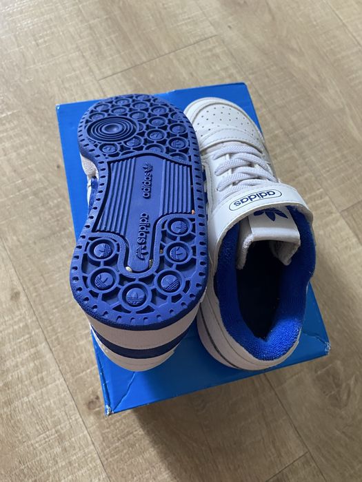 Buty Adidas Low - 30