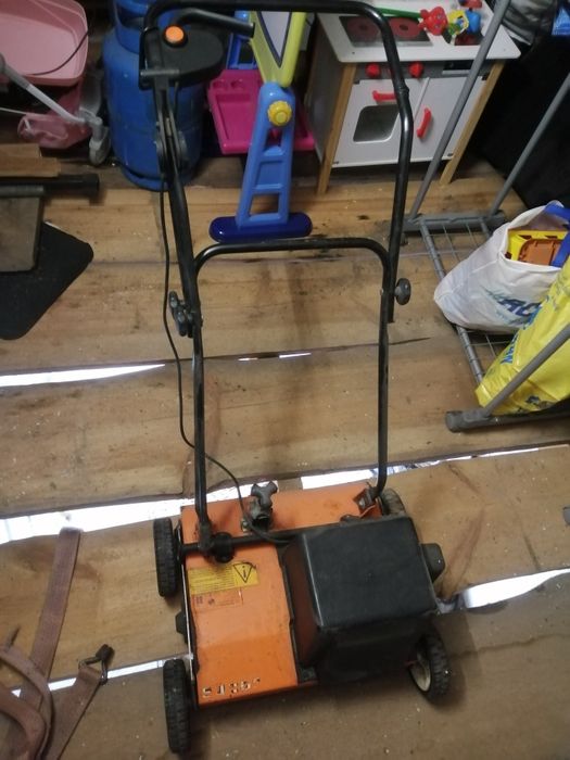 Wertykulator aerator