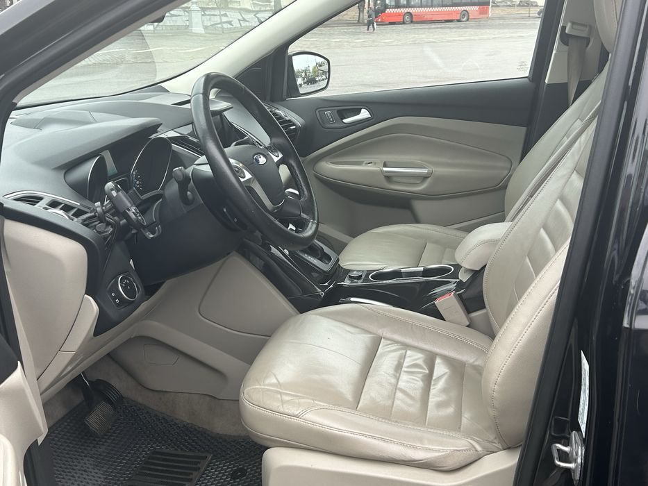 Ford Escape 1.6 EcoBoost, повний привід тітаніум