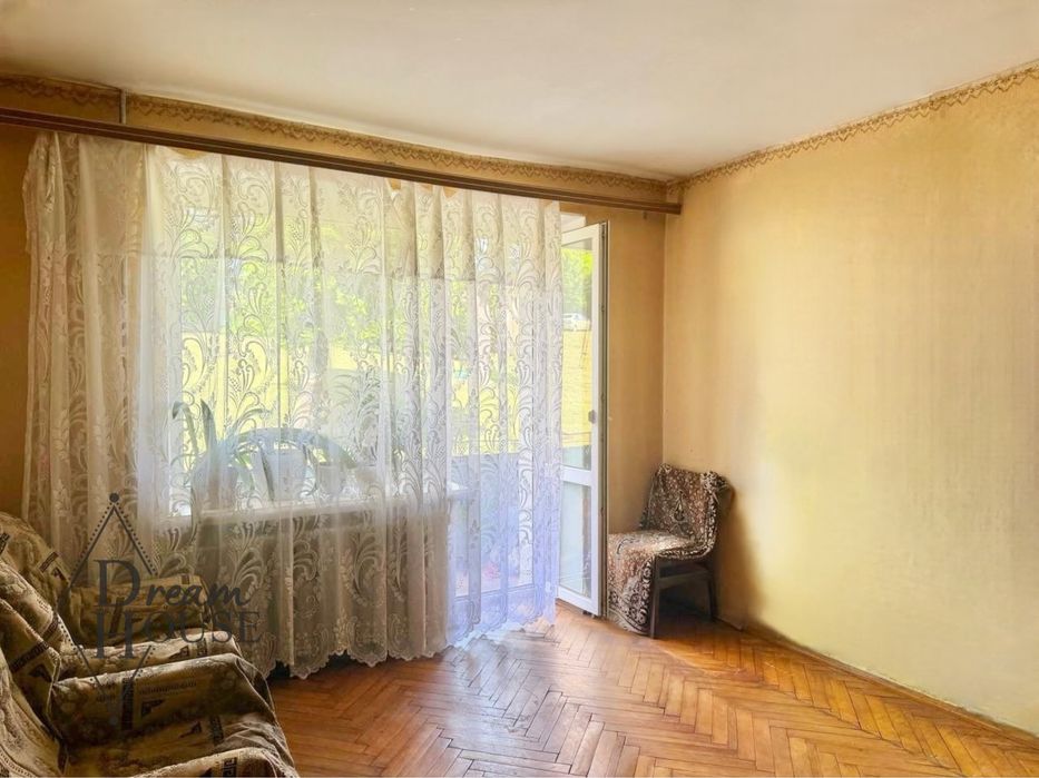 Продаж 4 кімнатної квартири
