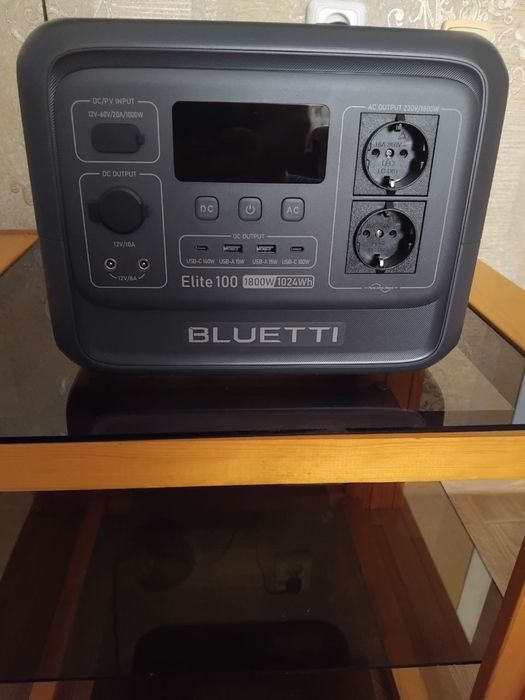 BLUETTI Elite 100 V2 (1800 Вт / 1024 Вт·год)