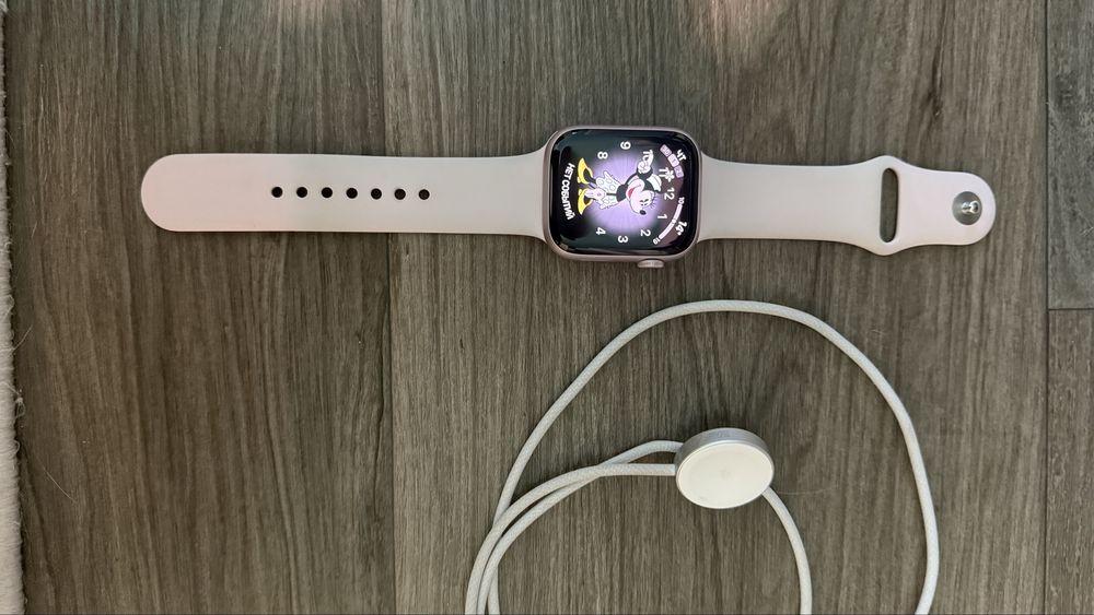 Продам apple watch 9