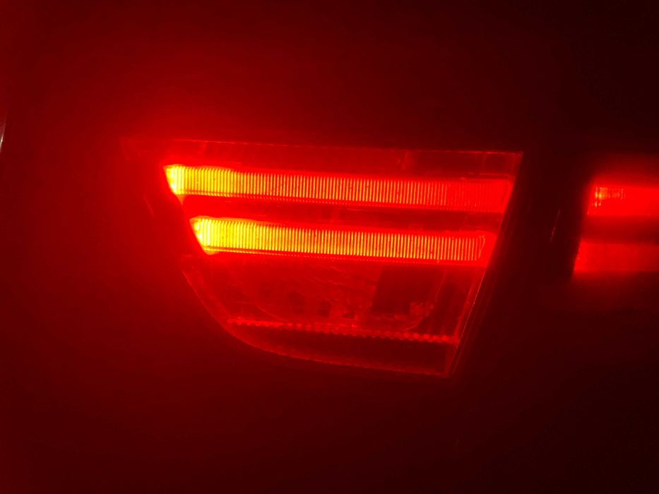 Bmw 3 e91 lampa w klapę prawa prawy tył po lift