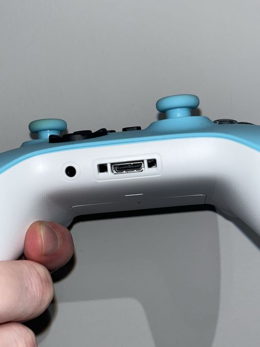 Niebieski Pad Xbox Wireless Controller