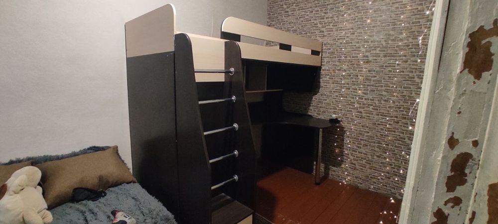 Дитяча стінка ліжко-горище