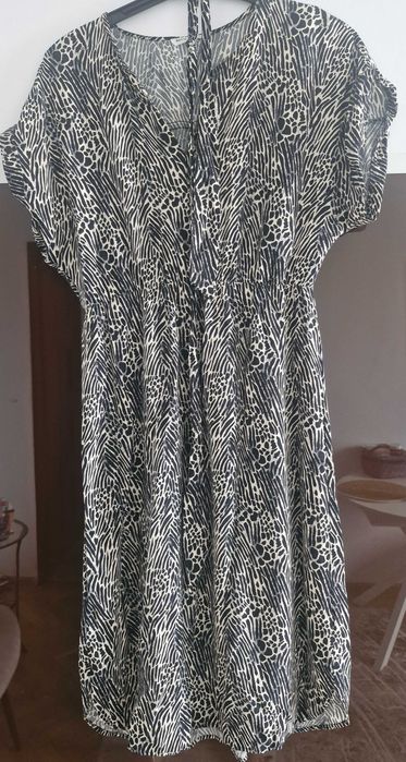 Sukienka wzór zwierzęcy