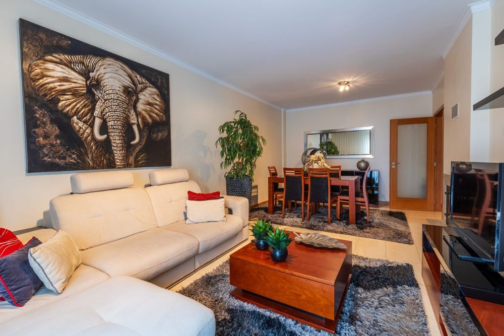 Conjunto Completo de Sala de Estar e Sala de Jantar