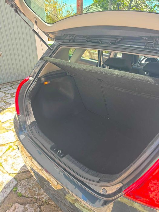 Carro KIA Ceed 1.6