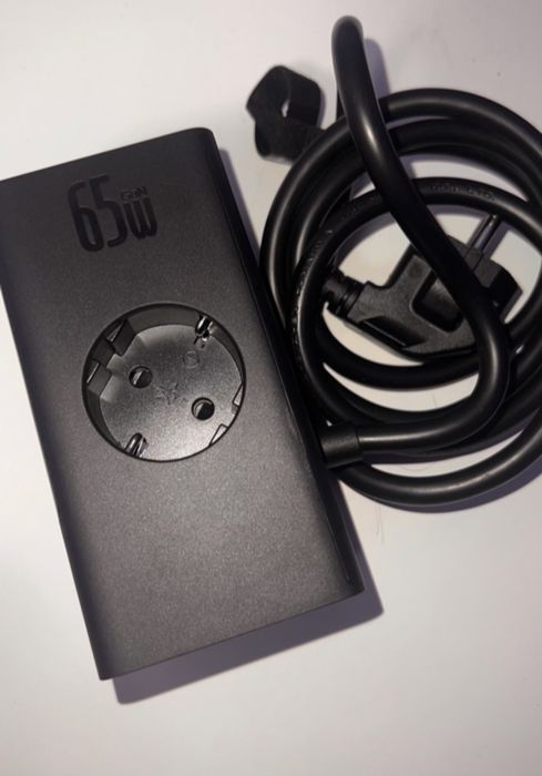 Baseus PowerCombo 65W GaN — Розумна зарядна станція