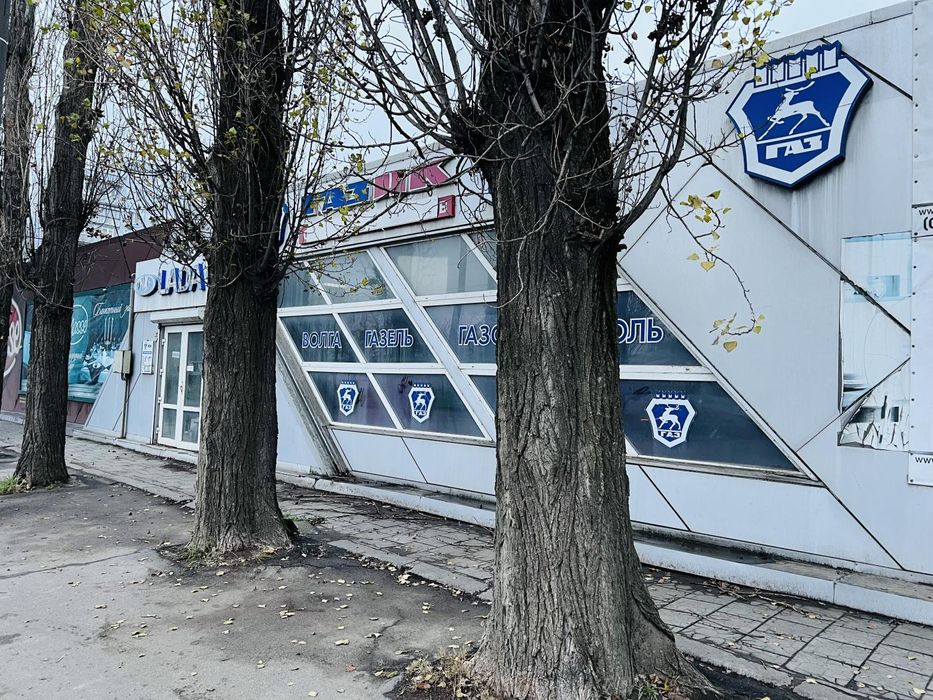 Продаю приміщення на вул. Космонавтів