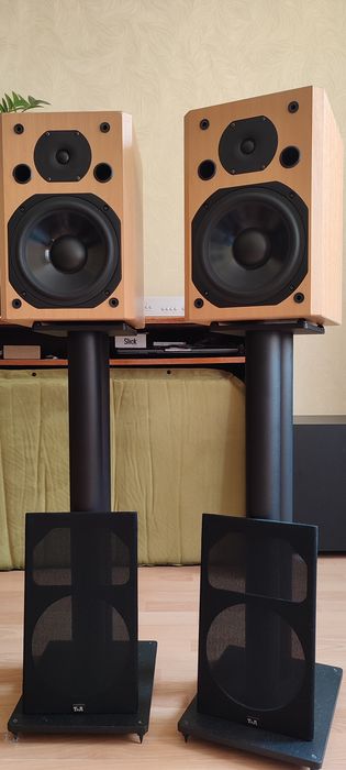 Немецкая  акустика T+A Pulsar TAR 520 E