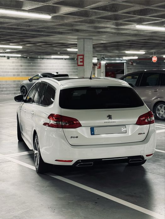 Peugeot 308 SW GT Line — photo 2