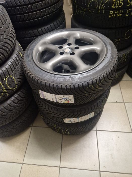 Opony zimowe z felgami 225/45 R 17