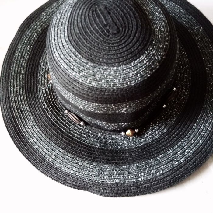 Шляпа женская с подвеской