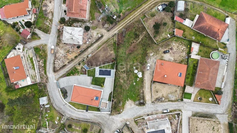 Terreno para Construção / Marco de Canaveses, Avessadas e Rosém — Avessadas E Rosém, Porto