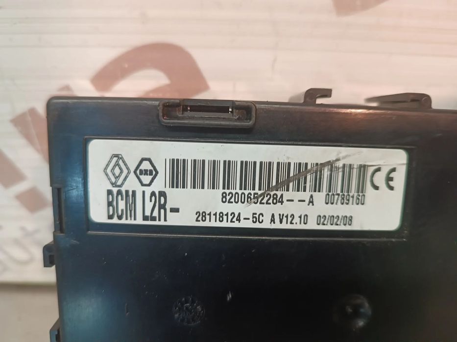 MODULO UCH / BCM L2R RENAULT CLIO III 8200652284 28118124