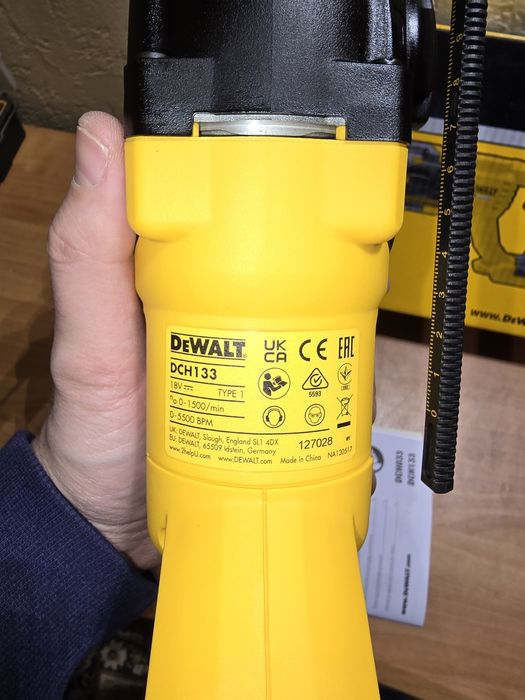 Dewalt dch133 перфоратор на 2.6дж. Оригінал із Англії