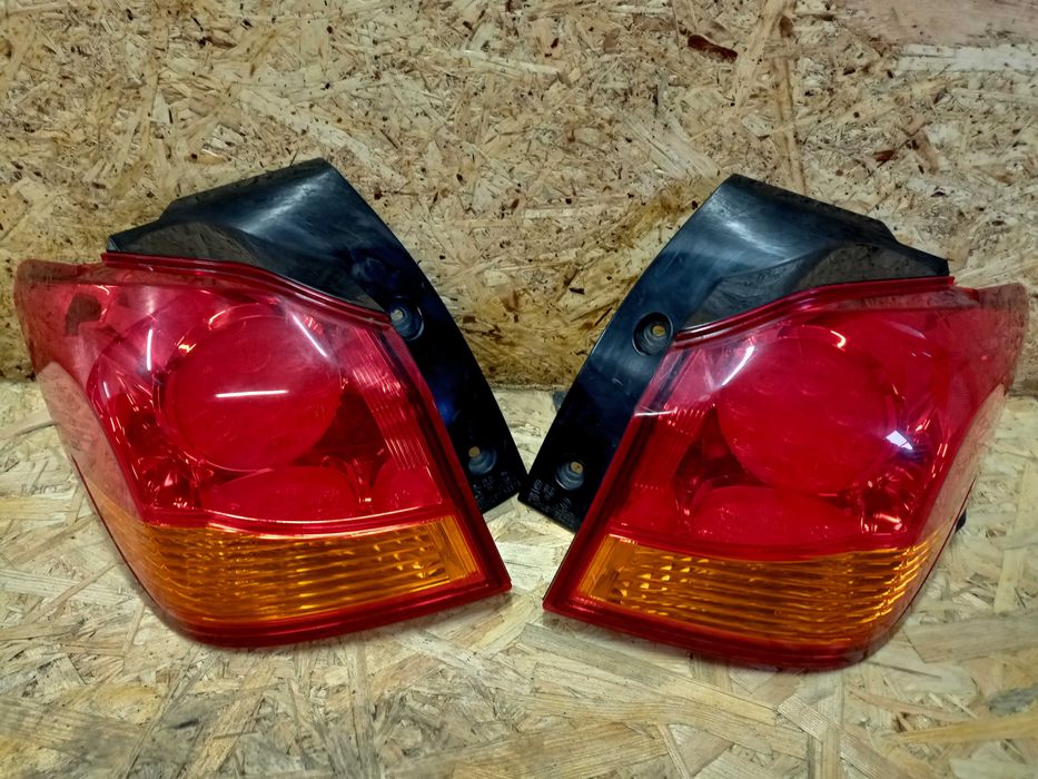 Mitsubishi ASX lampa tył prawa lewa tylna oryginał demontaż led