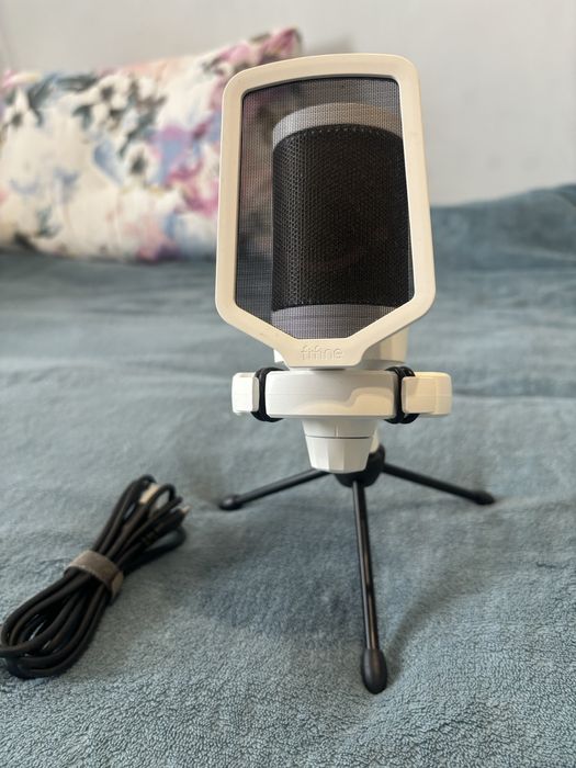 Игровой микрофон Fifine + петличка