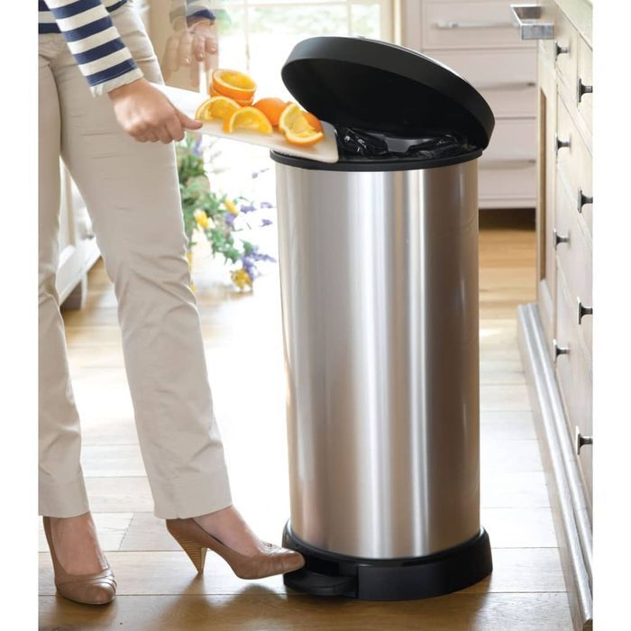 Curver Kosz Na Śmieci Z Pedałem Deco, W Kształcie D, 40 L, Srebrny