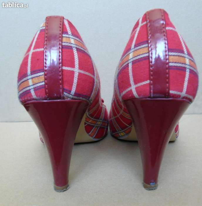 Czerwone buty szpilki w kratkę, r. 39