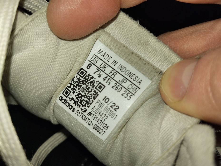 Мужские кроссовки adidas Avryn 41.5 размер