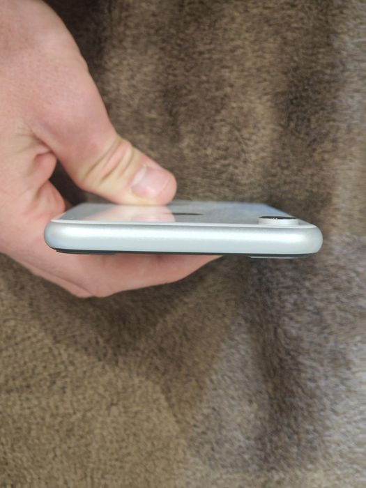 iPhone XR Biały 64GB