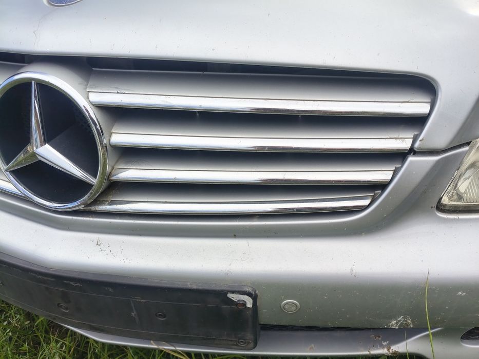 Grill przód Mercedes Benz CLS w219 Atrapa Zderzak Przedlift Wysyłka