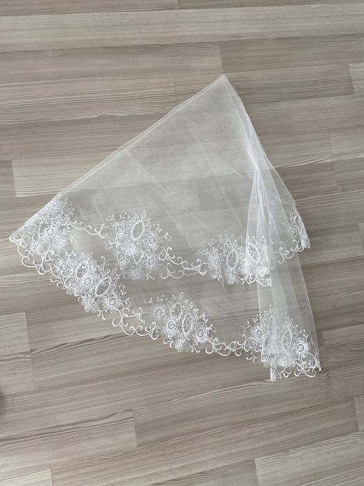 Продам красивую фату