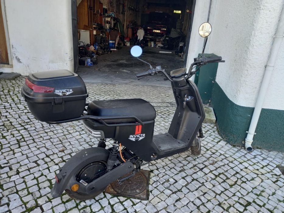 Scooter eletrica invicta
