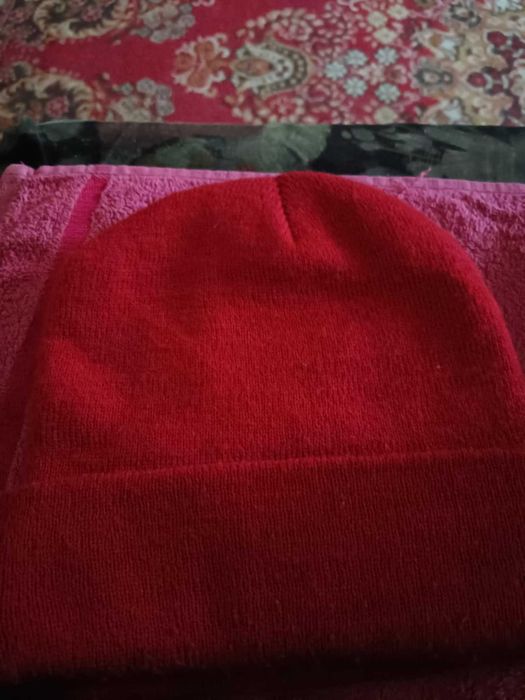 Sprzedam Czapkę +Komin na 4-5 lat