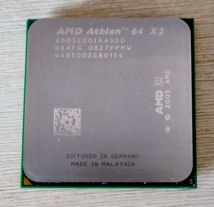 Комплект MB GIGABYTE GA-MA74GM-S2H + процесор AMD Athlon 64 X2 5200 з кулером + 2 планки ОЗУ